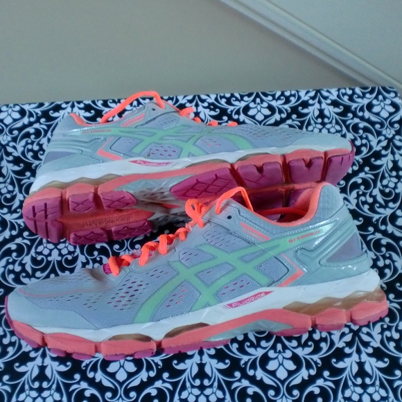 Asics - Picture 4 of 6